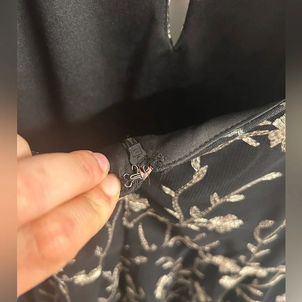 Kensie Black Floral Embroidered Mini Dress Sz 12 - Picture 5 of 7